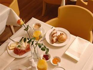 Maximilian & Hotel Munich